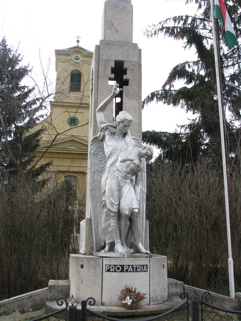 14. Hősök szobra